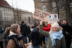 Jugendliche bei #FridaysForFuture