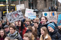 Jugendliche bei #FridaysForFuture